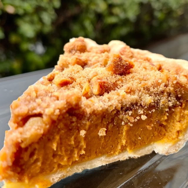 *9" GF Pumpkin Walnut - Whole (C).