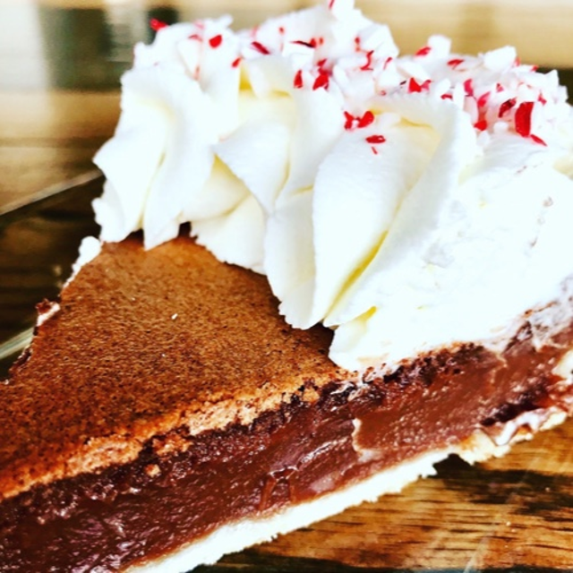 *9" GF Chocolate Peppermint - Whole (C).