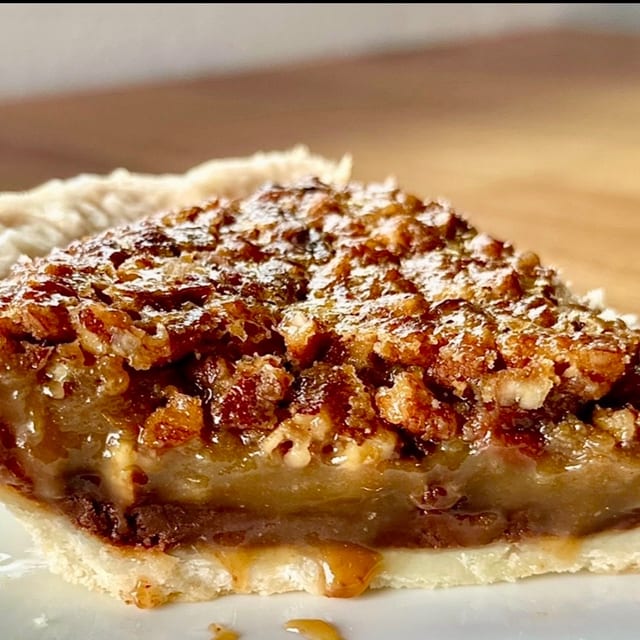 9" Black Bottom Pecan - Whole (C).