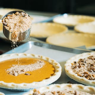 *9" GF Pumpkin Walnut (T)