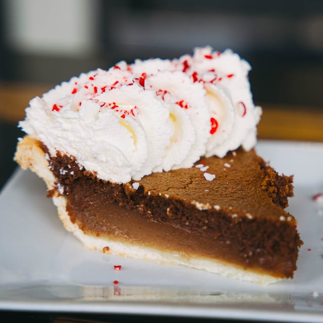 *9" GF Chocolate Peppermint - Whole (C).
